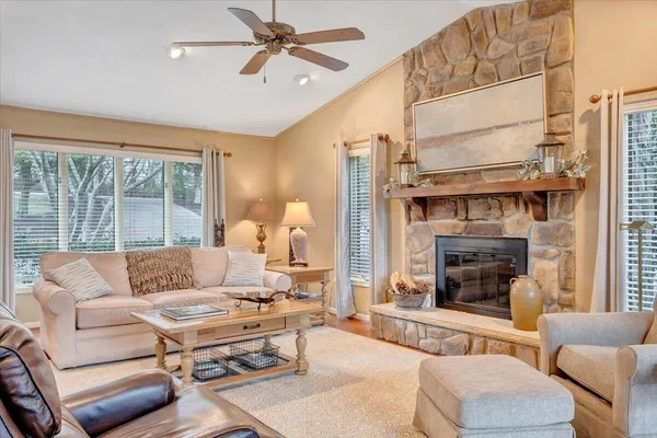 $1,350,000 | 406 Anchor Drive, Moneta, VA 24121