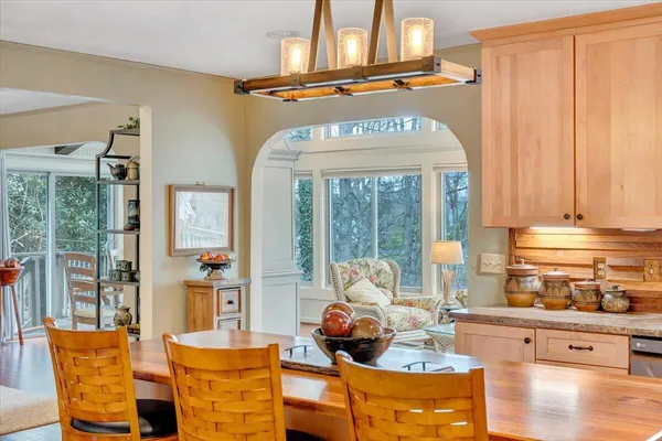 $1,350,000 | 406 Anchor Drive, Moneta, VA 24121