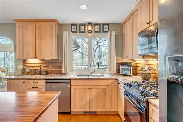 $1,350,000 | 406 Anchor Drive, Moneta, VA 24121