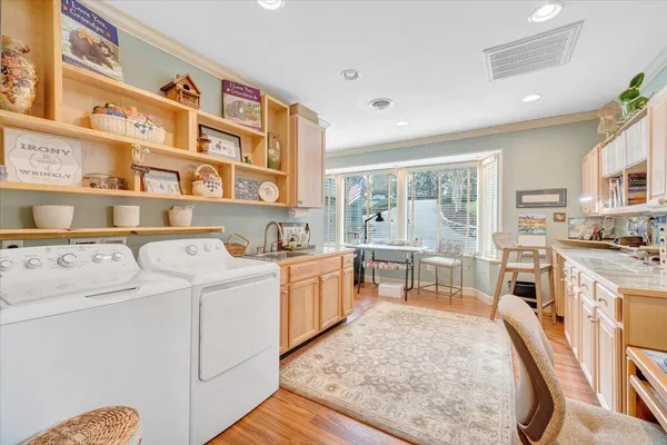 $1,350,000 | 406 Anchor Drive, Moneta, VA 24121