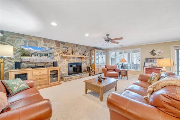 $1,350,000 | 406 Anchor Drive, Moneta, VA 24121