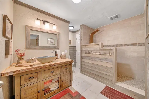 $1,350,000 | 406 Anchor Drive, Moneta, VA 24121