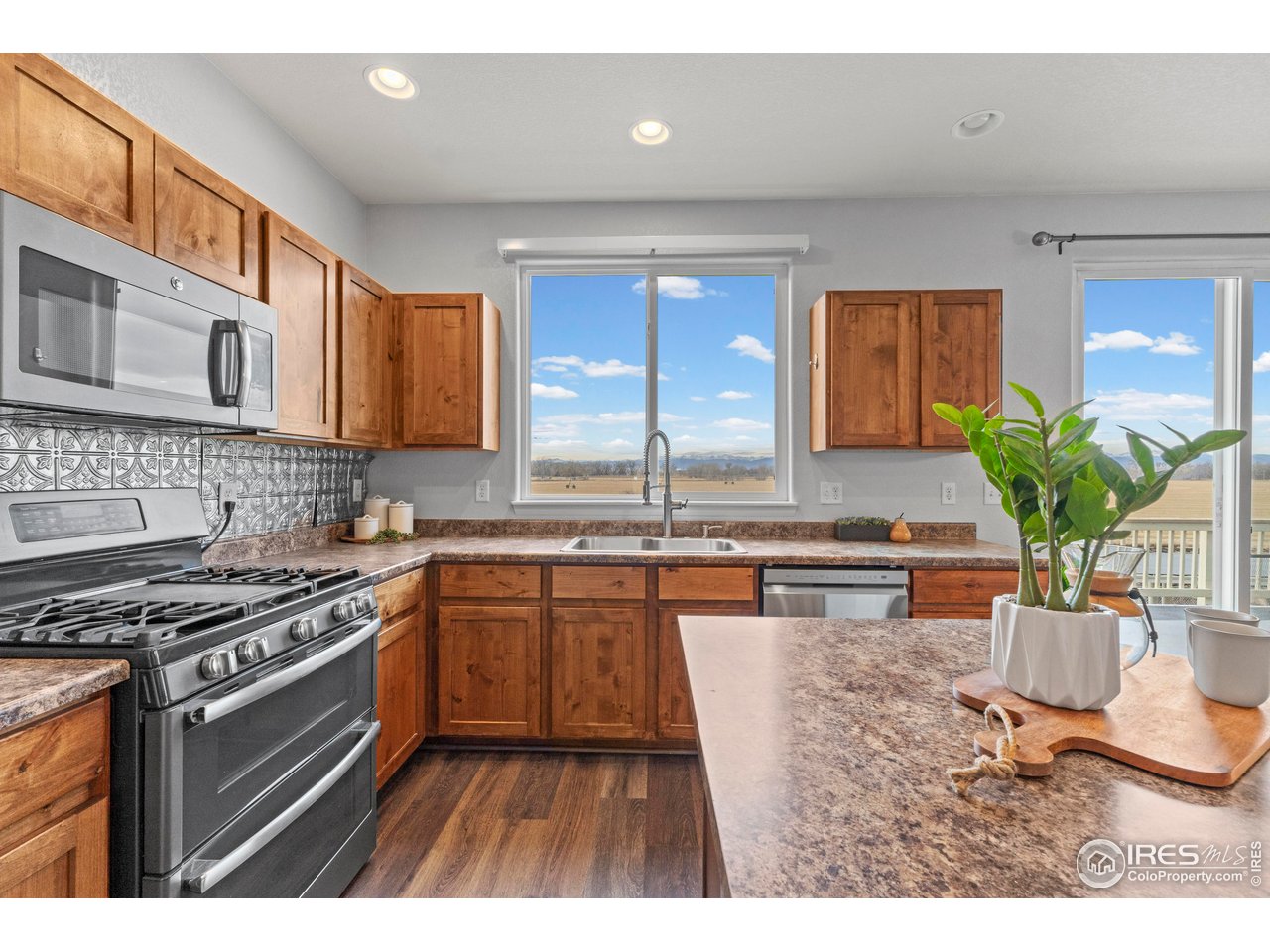 765 Rodgers Circle Platteville, CO 80651 - Photo 16 of 45 Views of the Twin Peaks and South Platte River basin!