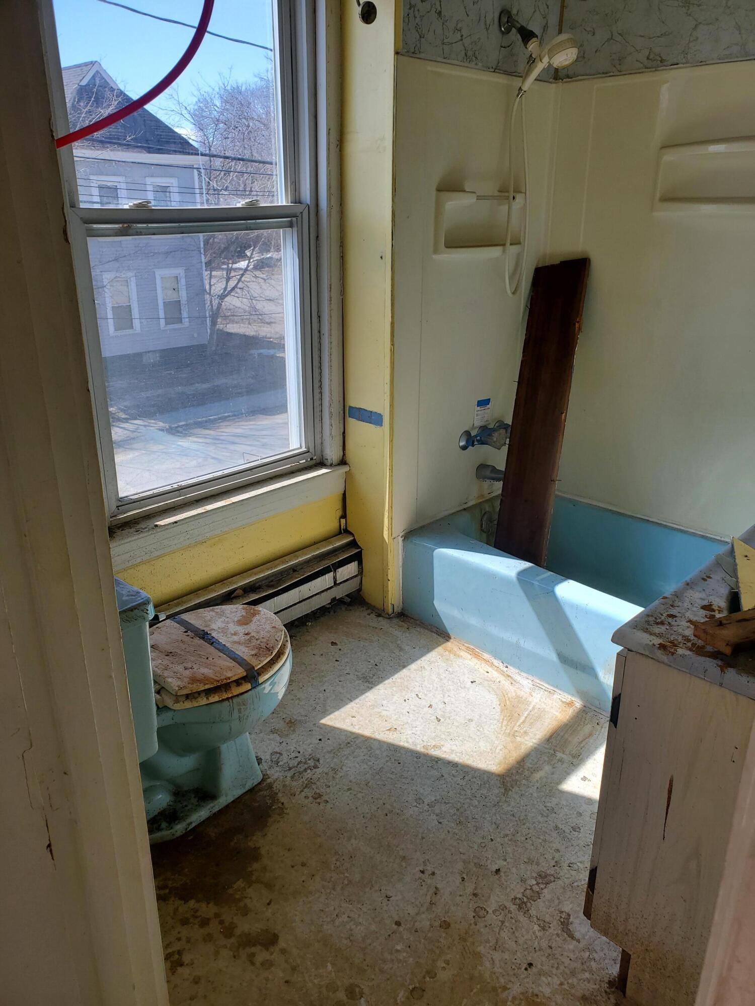 5 Oak Street Waterville, ME 04901 - Photo 17 of 27 17 Apt 2