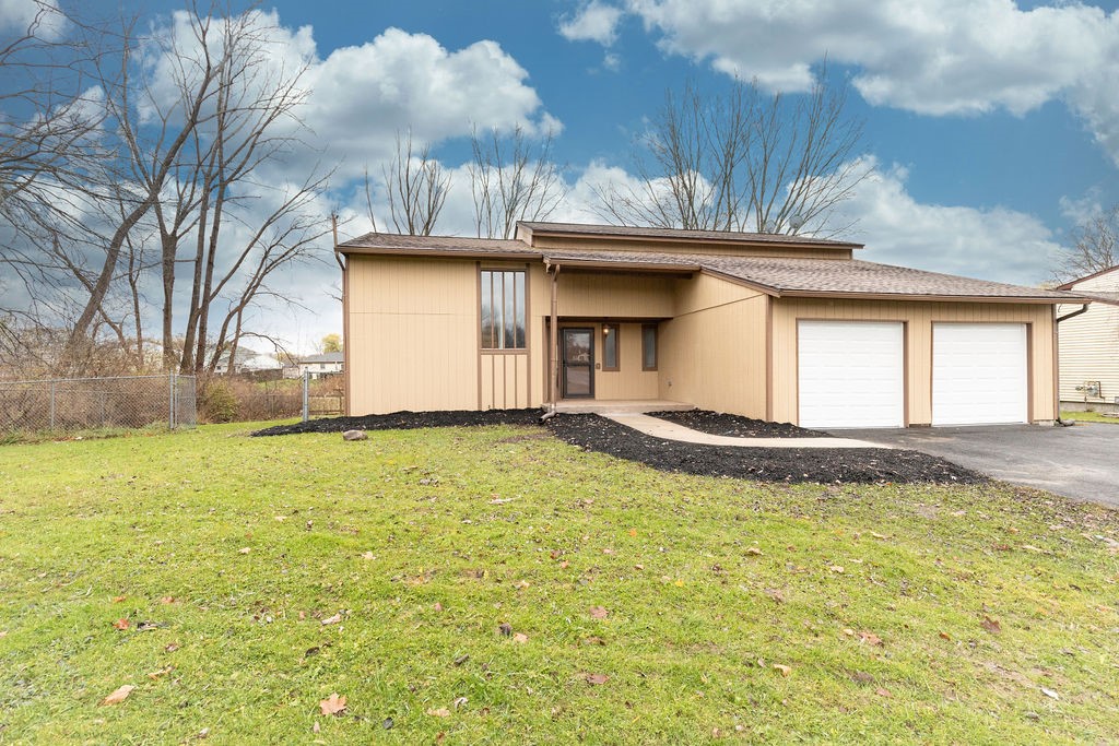 7992 Amor Drive Clay, NY 13041 - Photo 3 of 50