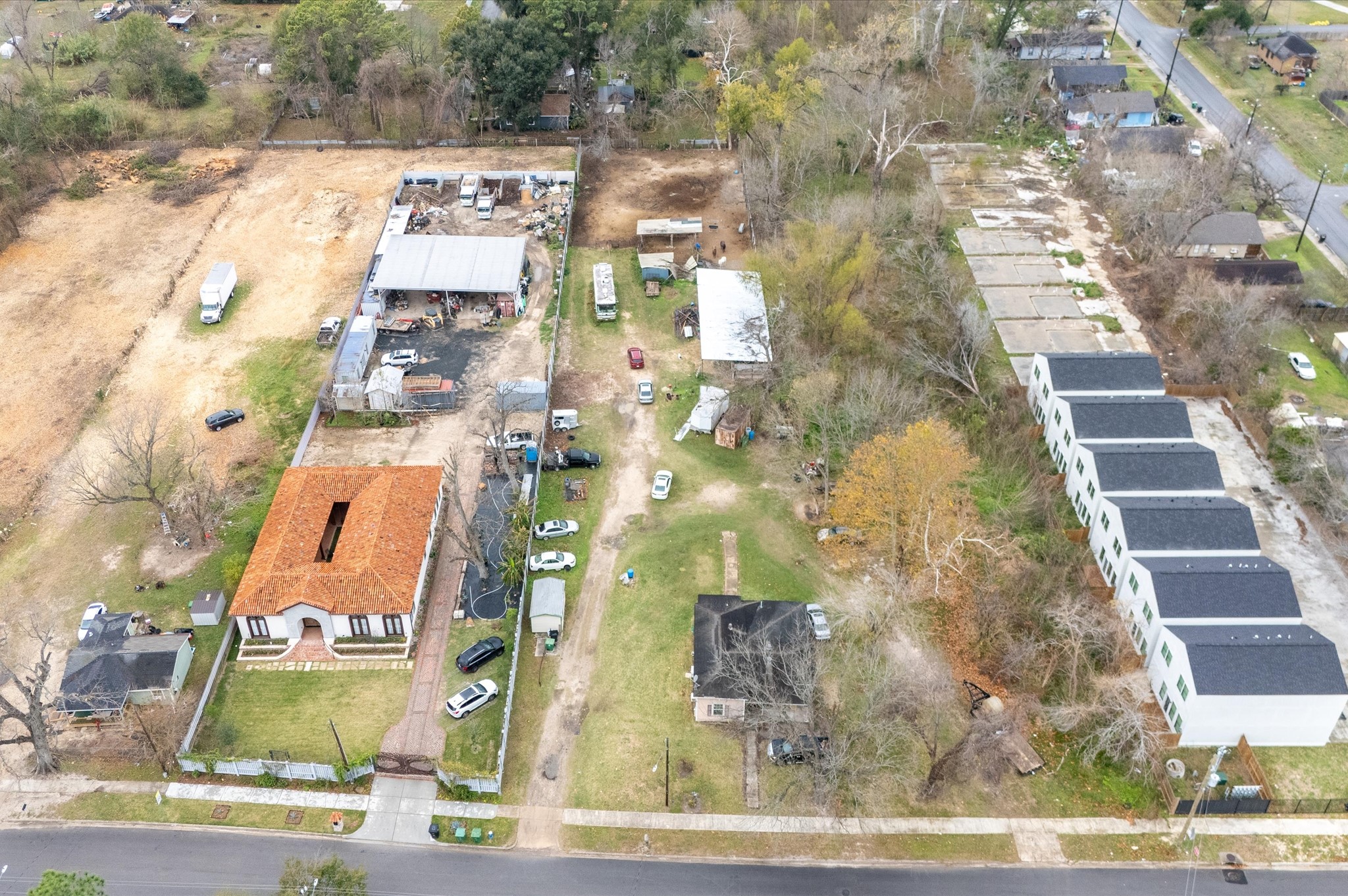 6415 Knox Street Houston, TX 77091 - Photo 6 of 12 a view of building
