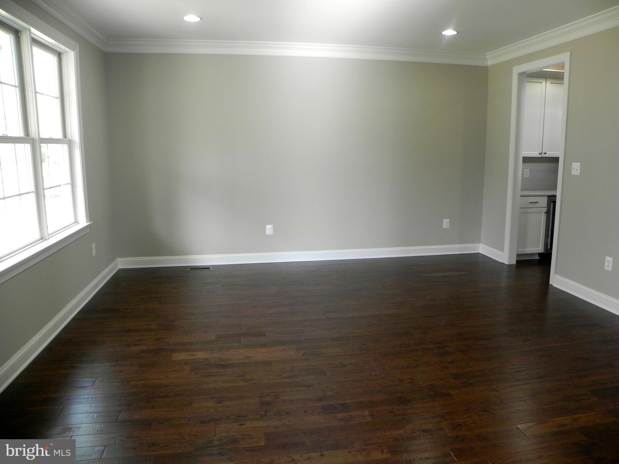 2 Chase Road Annapolis, MD 21409 - Photo 8 of 29 Dining room with space for a large table.
