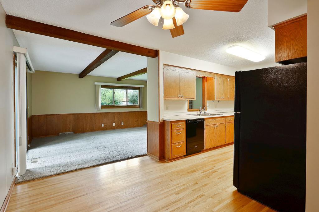 10109 Upton Road Bloomington, MN 55431 - Photo 8 of 26