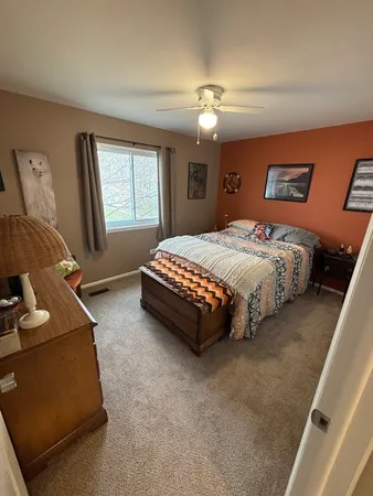 $265,000 | 2179 Queensburg Lane, Palatine, IL 60074