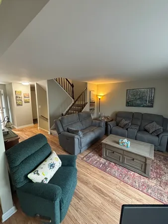 $265,000 | 2179 Queensburg Lane, Palatine, IL 60074