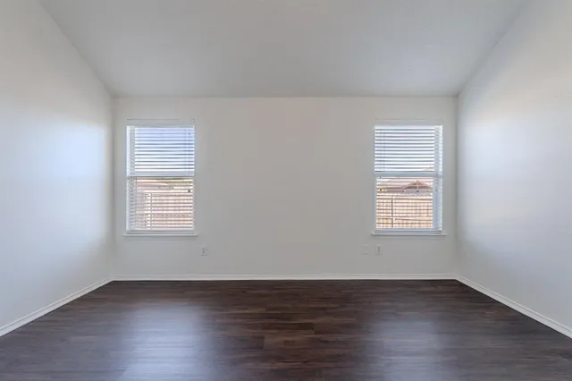 $267,900 | 809 Sierra Circle Drive, Burleson, TX 76028