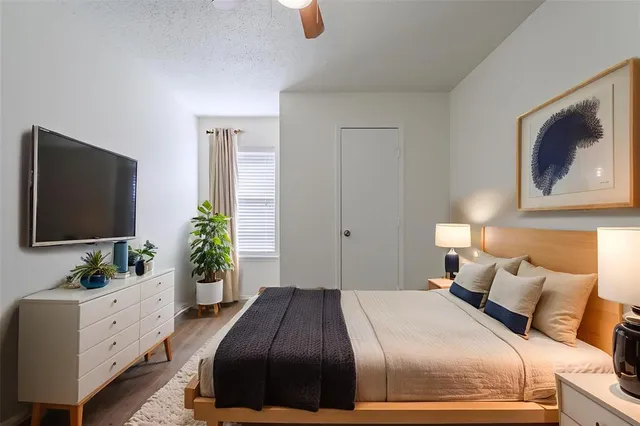 $267,900 | 809 Sierra Circle Drive, Burleson, TX 76028