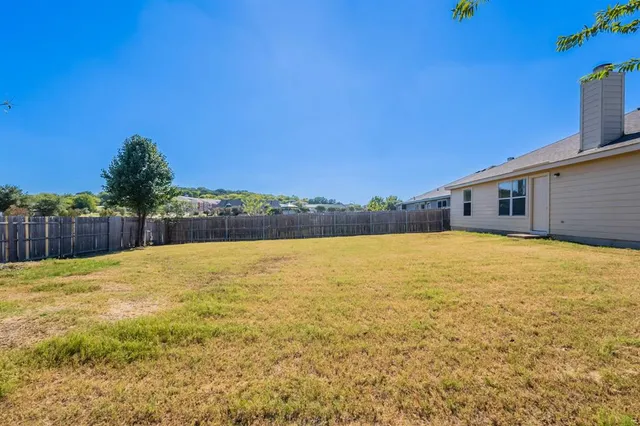 $267,900 | 809 Sierra Circle Drive, Burleson, TX 76028