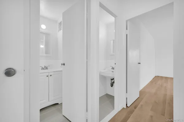 $225,000 | 3 Fordham Hill Ovl, Unit 14F | University Heights