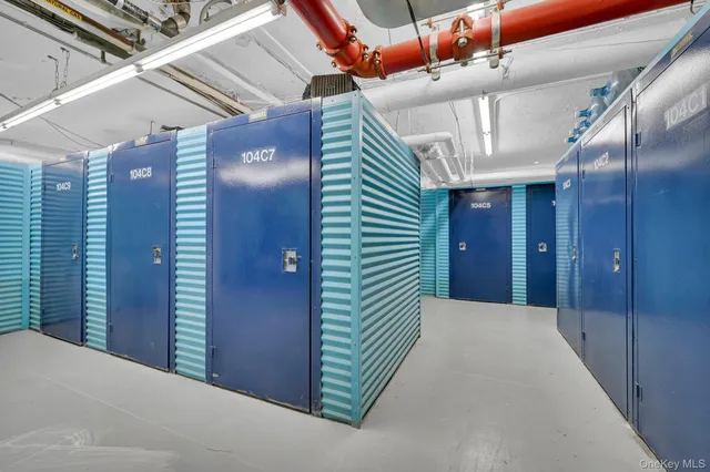 $266,000 | 3 Fordham Hill Ovl, Unit 14F | University Heights