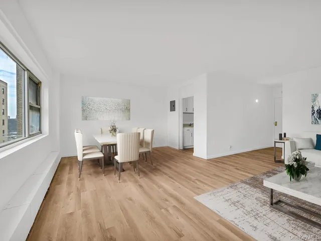 $266,000 | 3 Fordham Hill Ovl, Unit 14F | University Heights