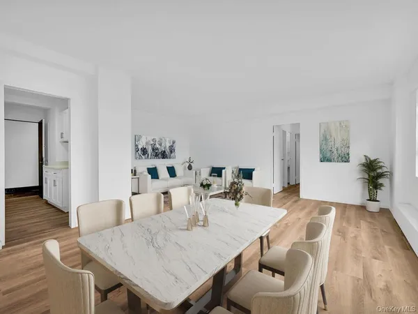 $225,000 | 3 Fordham Hill Ovl, Unit 14F | University Heights