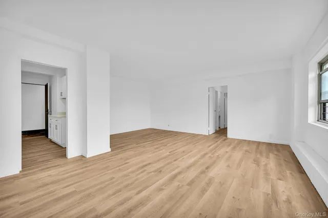 $266,000 | 3 Fordham Hill Ovl, Unit 14F | University Heights