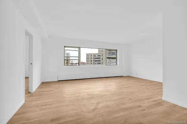 $225,000 | 3 Fordham Hill Ovl, Unit 14F | University Heights