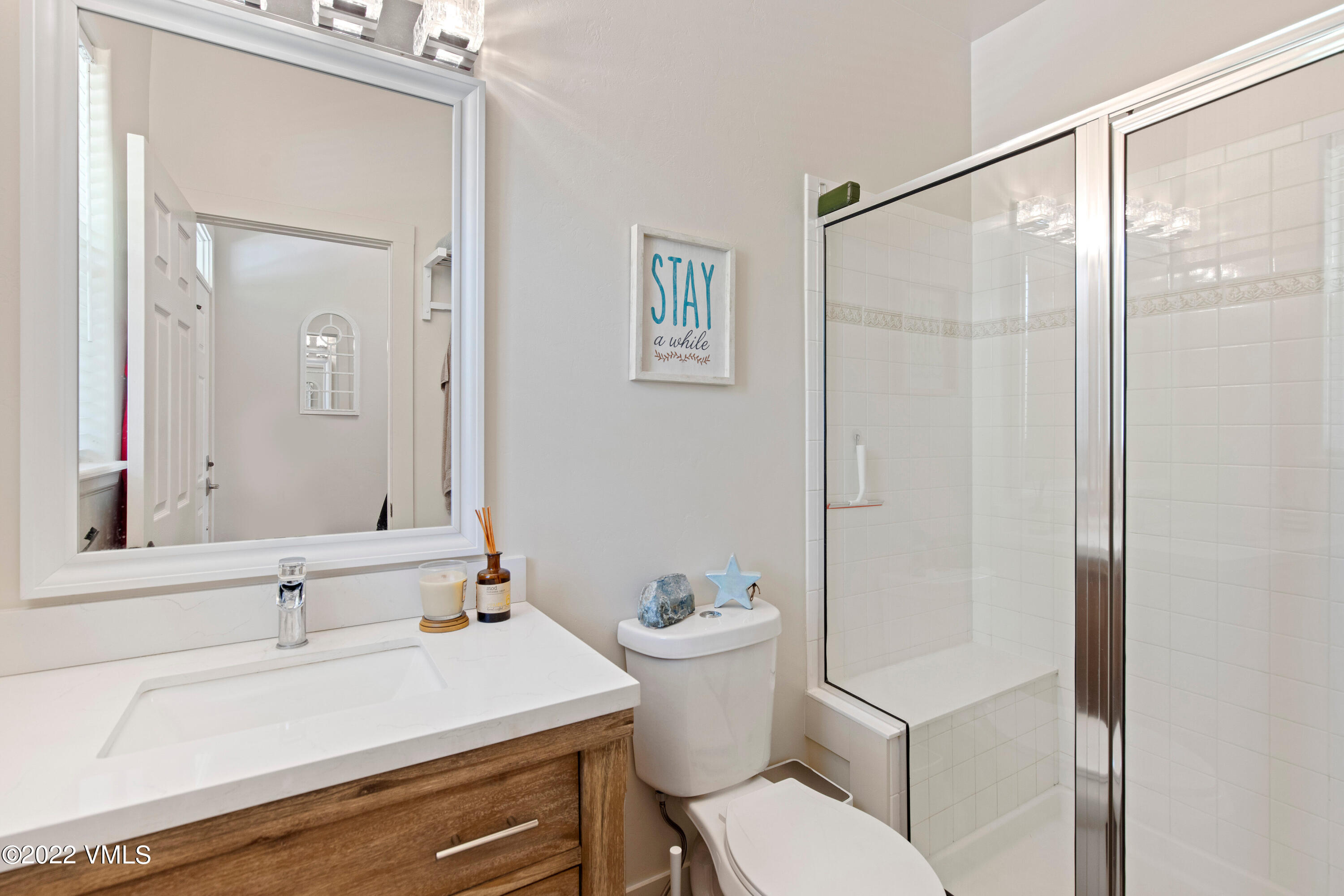 40 Eagle Ranch Road Eagle, CO 81631 - Photo 16 of 38 a bathroom with a sink a toilet and shower