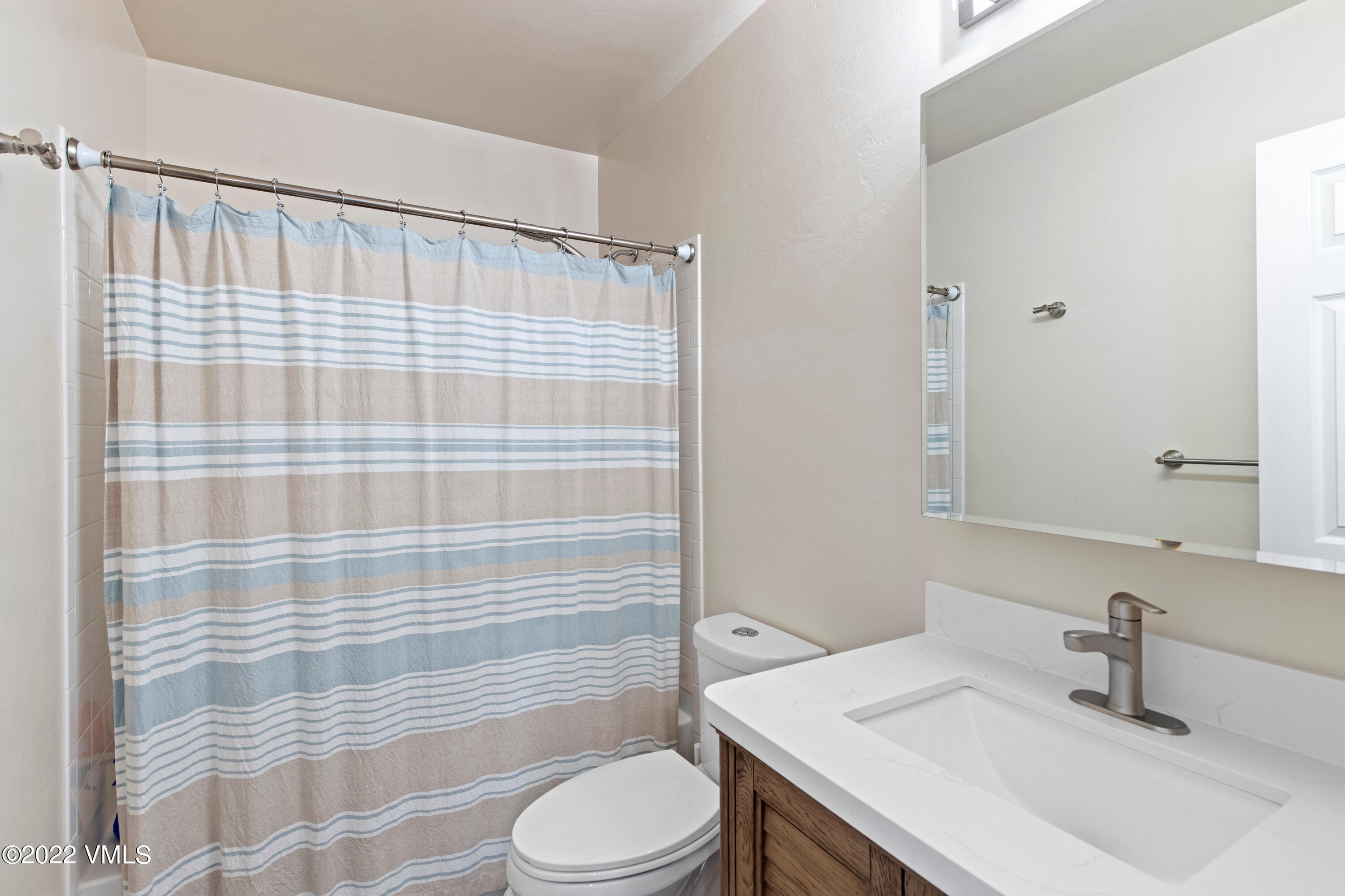 40 Eagle Ranch Road Eagle, CO 81631 - Photo 19 of 38 a bathroom with a sink toilet and shower