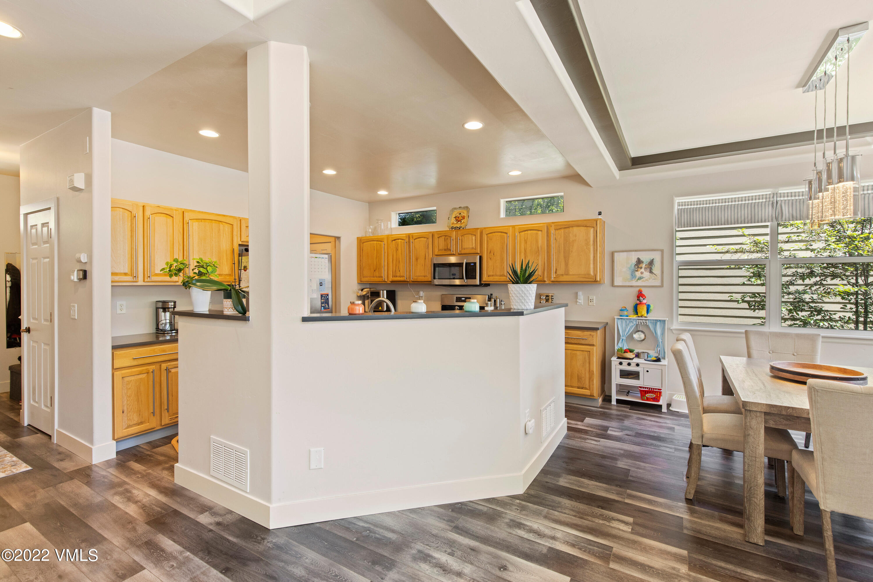 40 Eagle Ranch Road Eagle, CO 81631 - Photo 10 of 38 a view of kitchen with stainless steel appliances refrigerator oven table and chairs