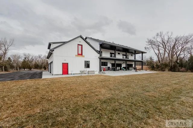 $1,625,000 | 322 North 4500 East, Rigby, ID 83442