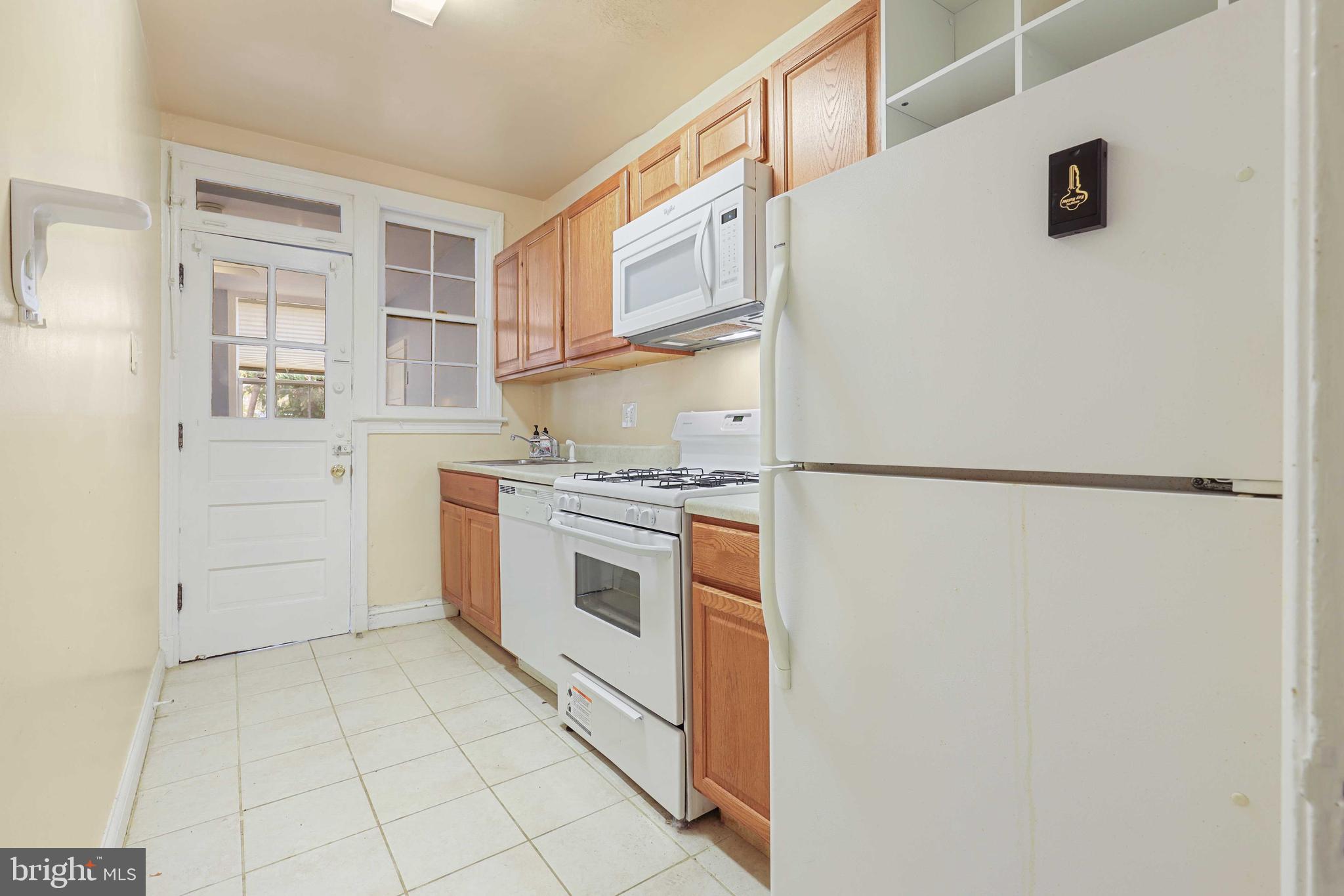 3929 Fulton Street Northwest Washington, DC 20007 - Photo 17 of 36