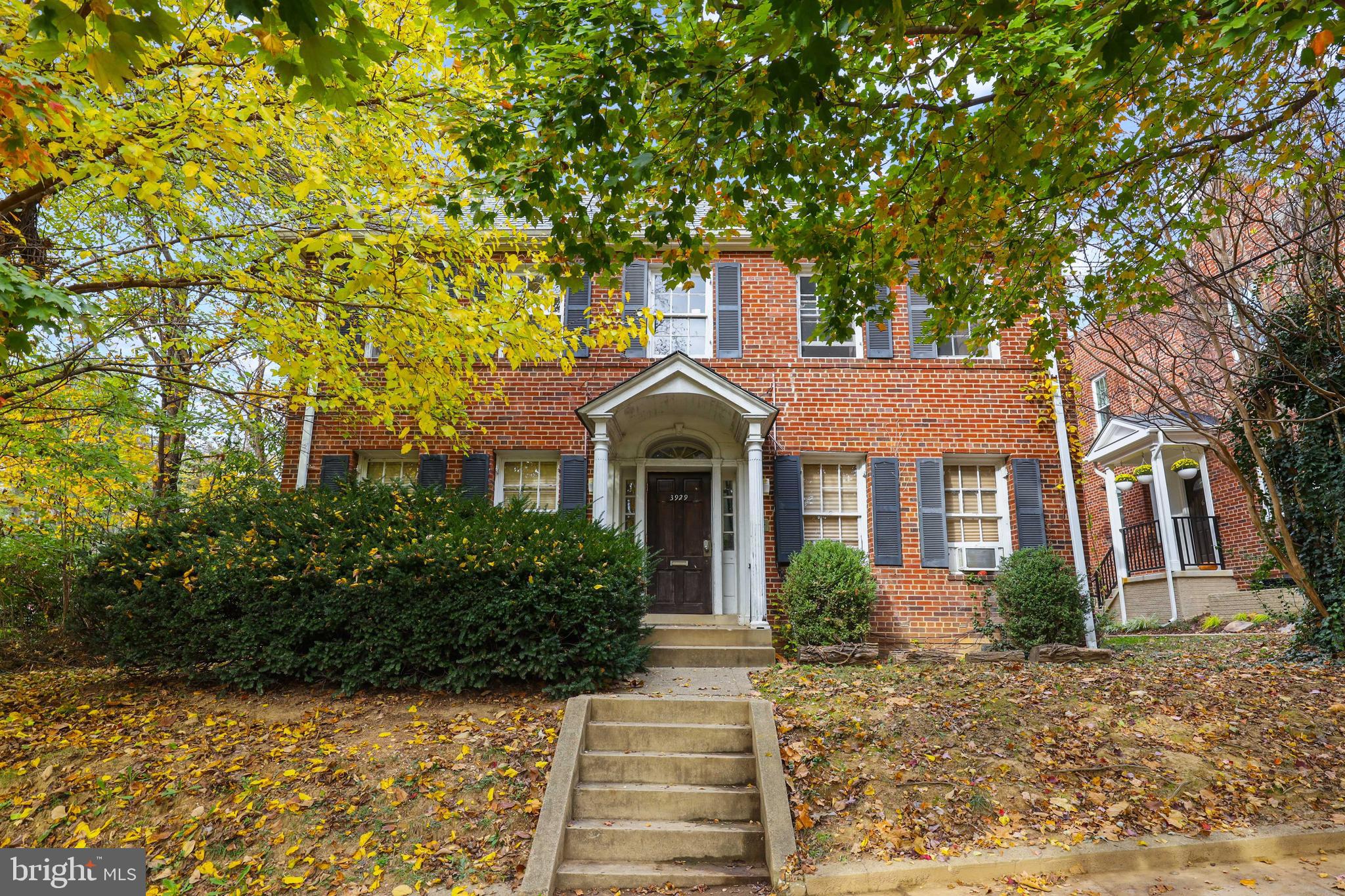 3929 Fulton Street Northwest Washington, DC 20007 - Photo 4 of 36 Rare Observatory Cir bldg not yet condo-ized!
