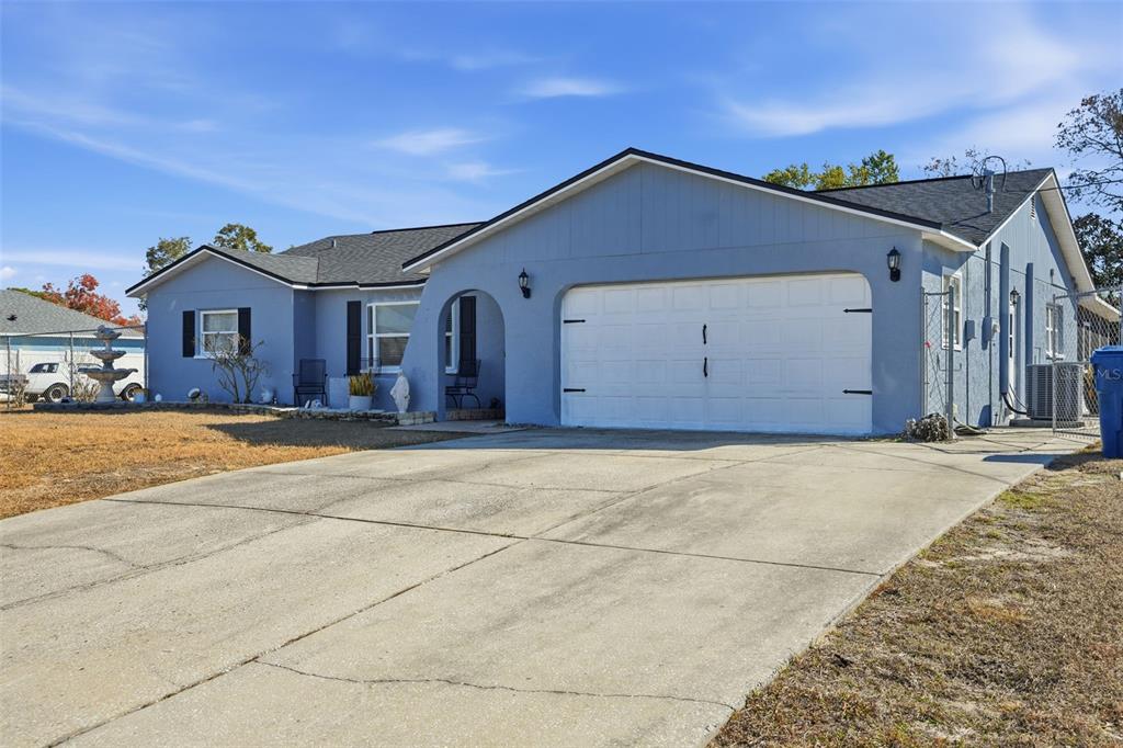 13380 Barlington Street Spring Hill, FL 34609 - Photo 4 of 65