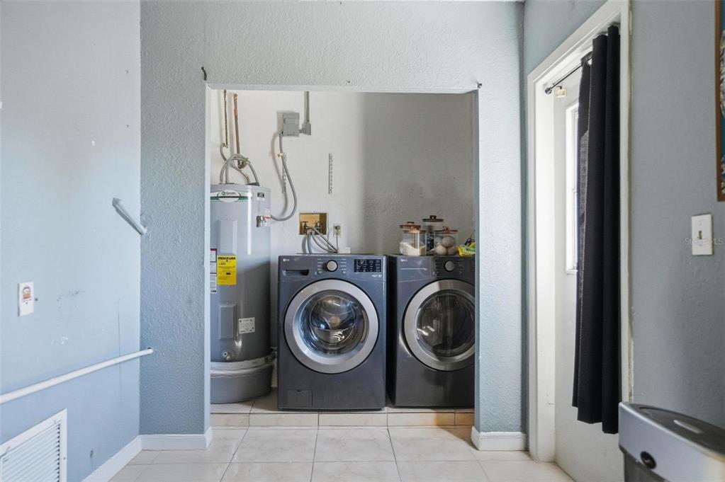 13380 Barlington Street Spring Hill, FL 34609 - Photo 47 of 65