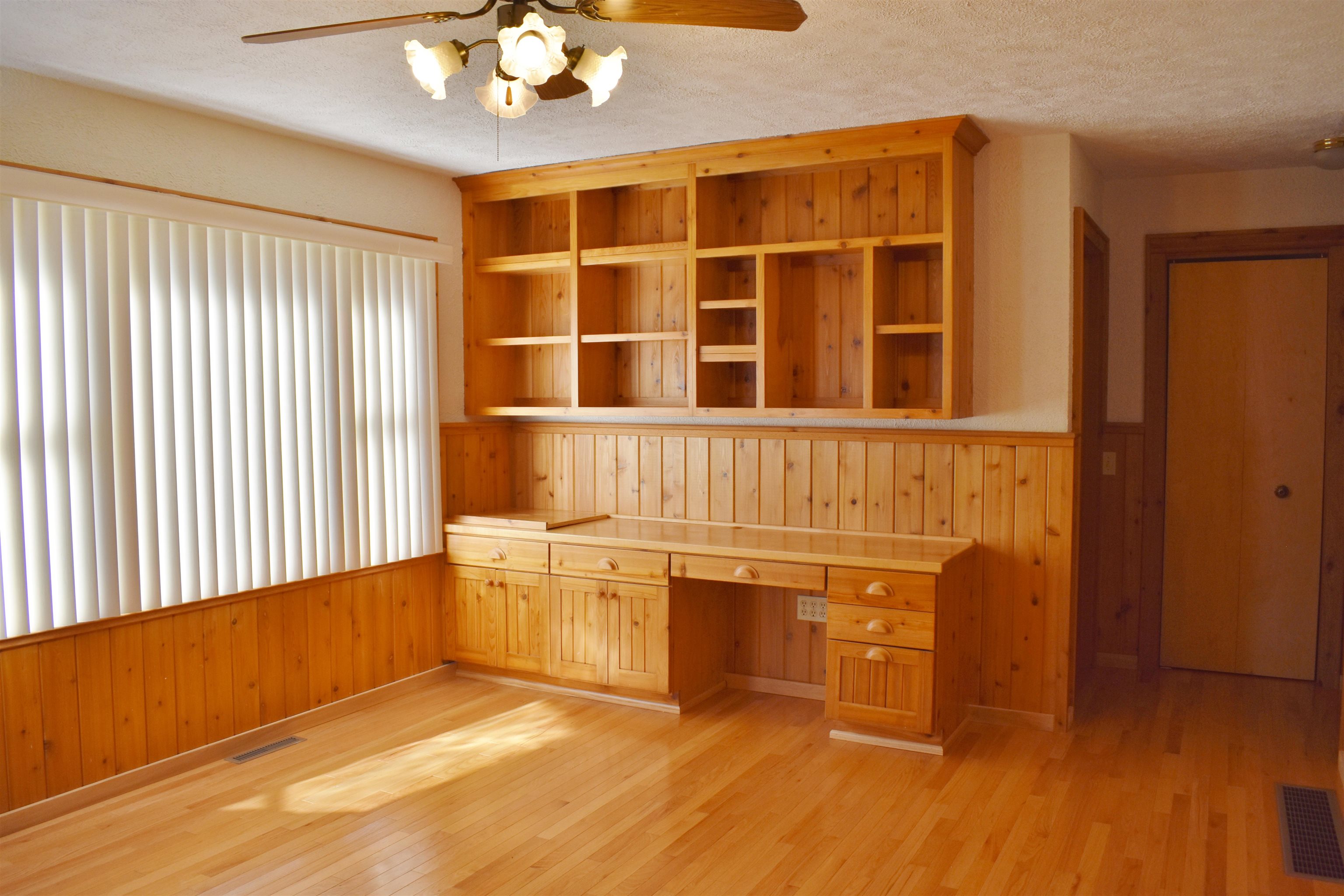 9192 Platte Road Beulah, MI 49617 - Photo 16 of 34 1906340-15.JPG