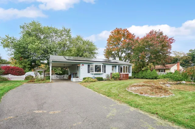 $290,000 | 155 Sheridan Road, Enfield, CT 06082