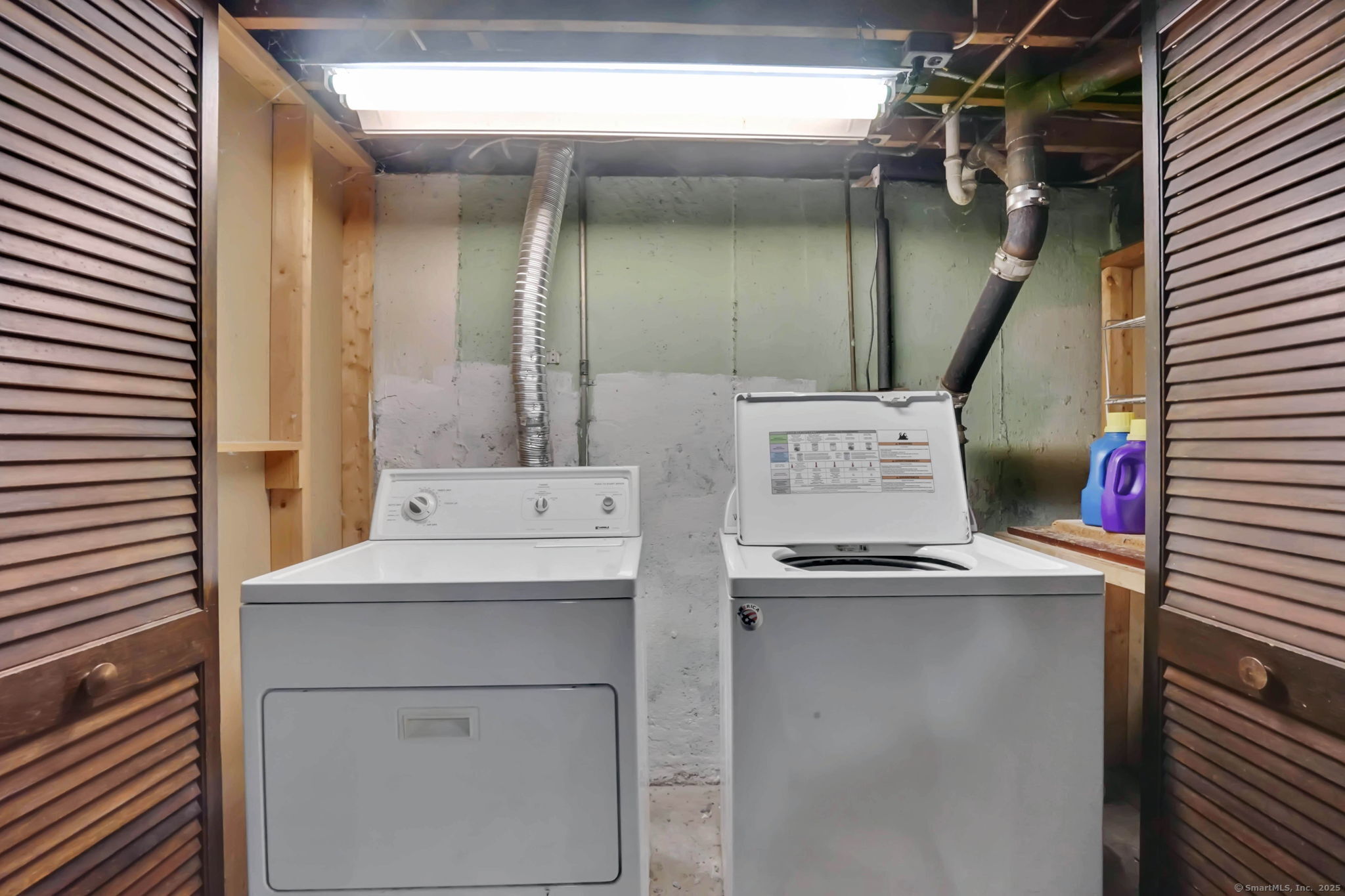 155 Sheridan Road Enfield, CT 06082 - Photo 30 of 36