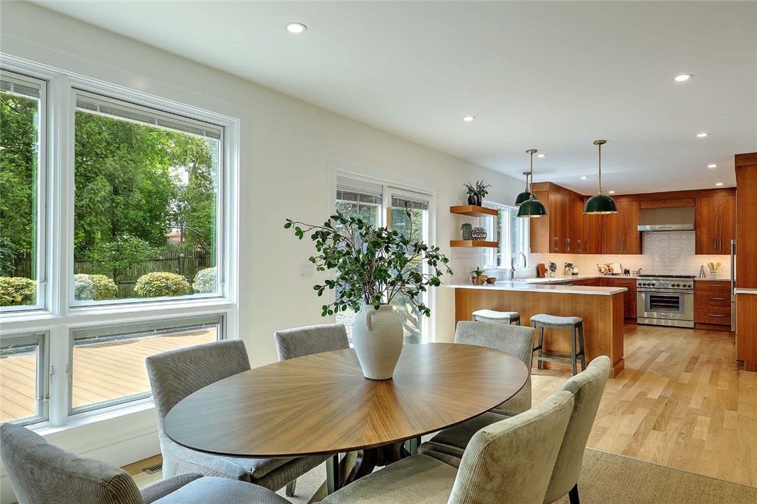 33 Intervale Road Providence, RI 02906 - Photo 13 of 50