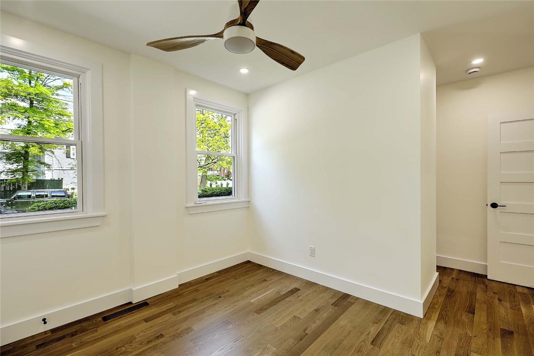 33 Intervale Road Providence, RI 02906 - Photo 24 of 50