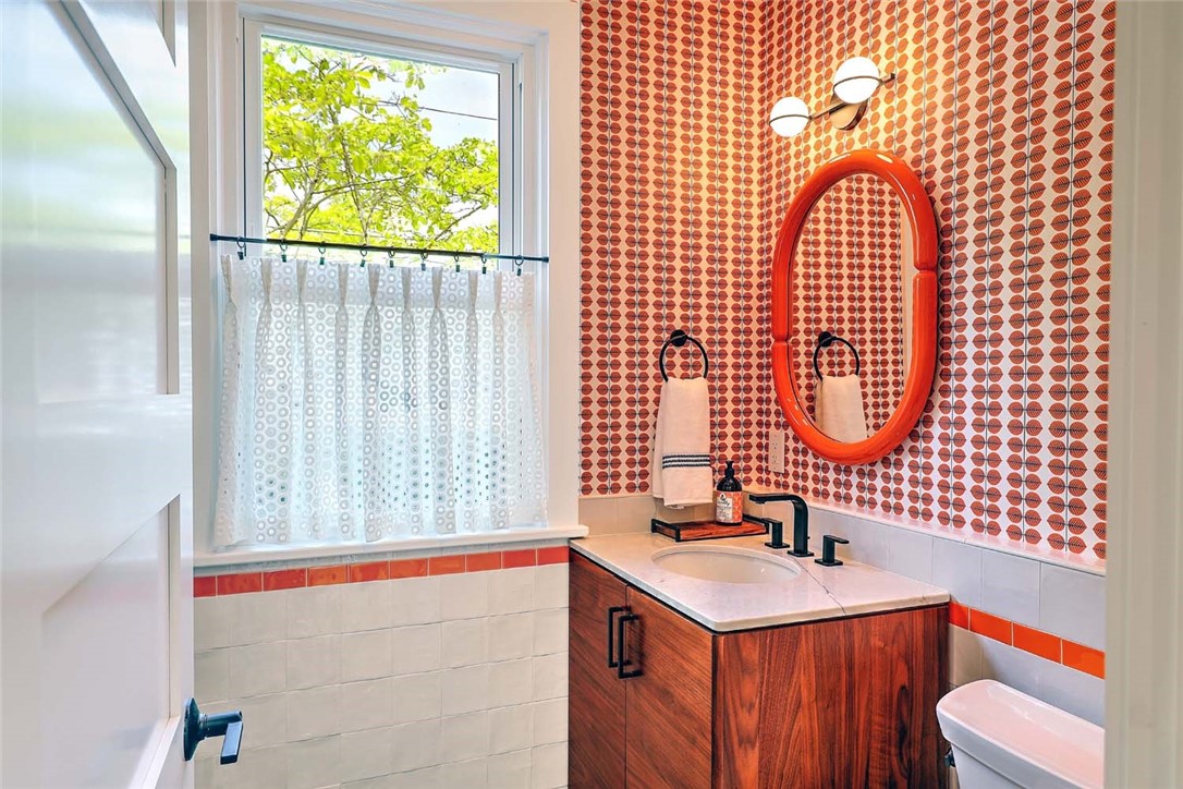 33 Intervale Road Providence, RI 02906 - Photo 25 of 50