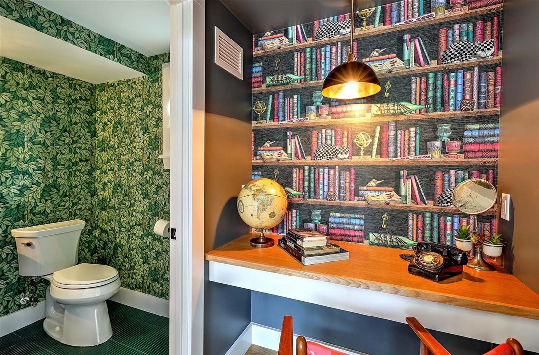 33 Intervale Road Providence, RI 02906 - Photo 27 of 50