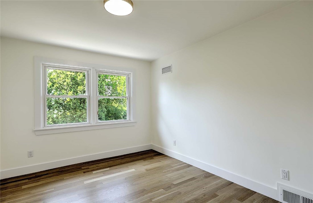 33 Intervale Road Providence, RI 02906 - Photo 37 of 50