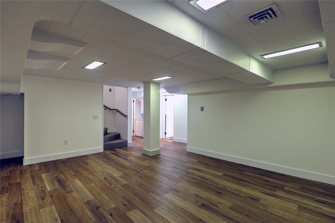 33 Intervale Road Providence, RI 02906 - Photo 46 of 50