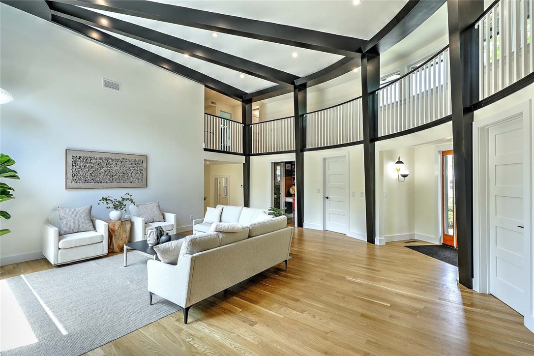 33 Intervale Road Providence, RI 02906 - Photo 7 of 50