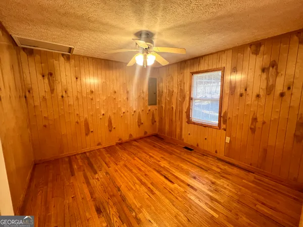 $1,500 | 78 Greenock Cove, Toccoa, GA 30577