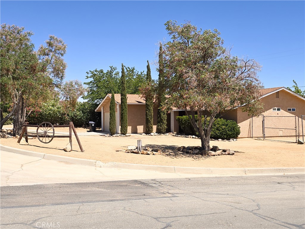 23911 Tahquitz Road Apple Valley, CA 92307 - Photo 24 of 32