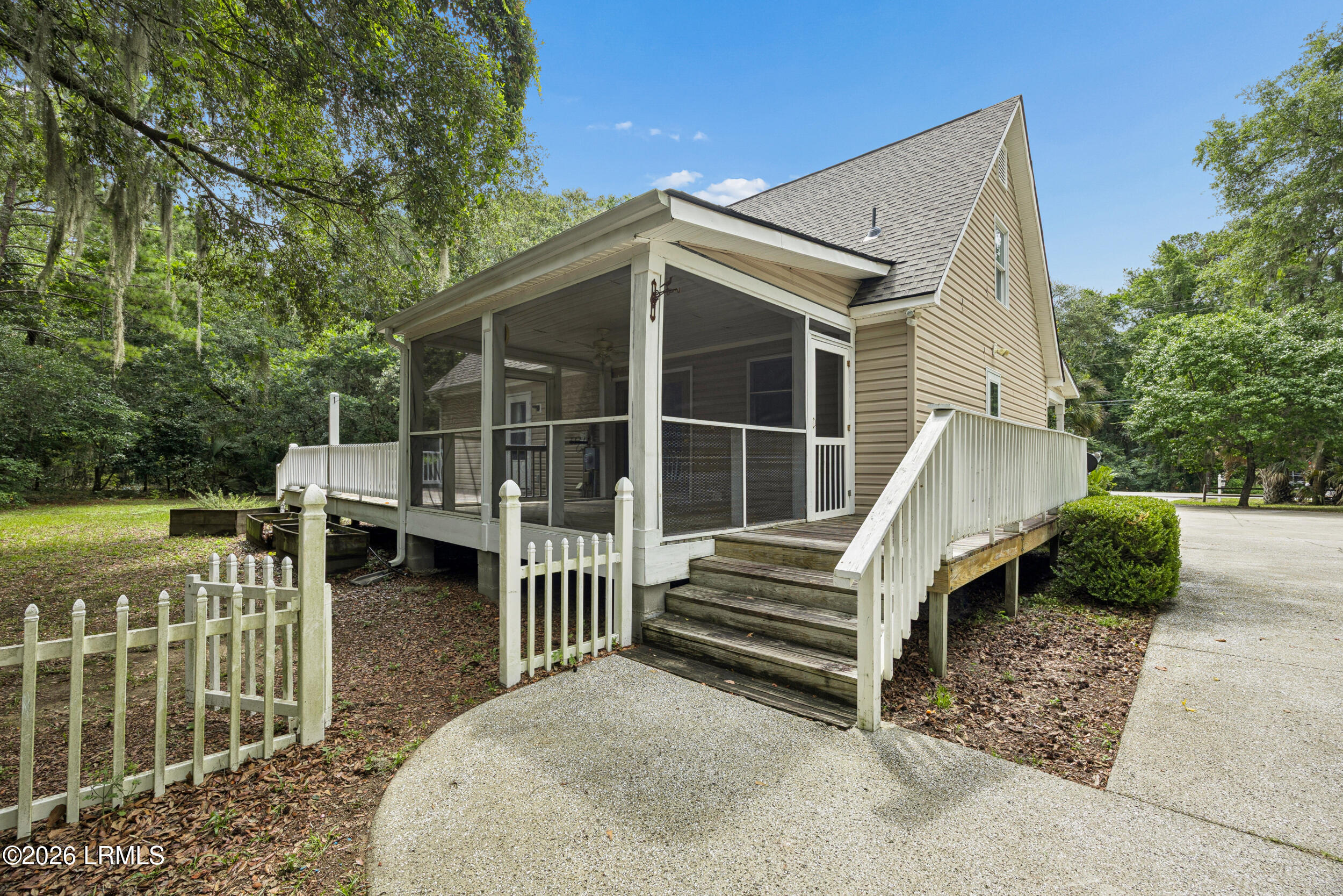 815 Sams Point Road Beaufort, SC 29907 - Photo 31 of 34 815 sams point rd-62