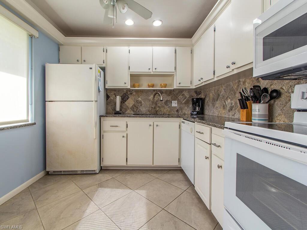 781 Teryl Road, Unit 2052 Naples, FL 34112 - Photo 7 of 12 Gallery Image 7