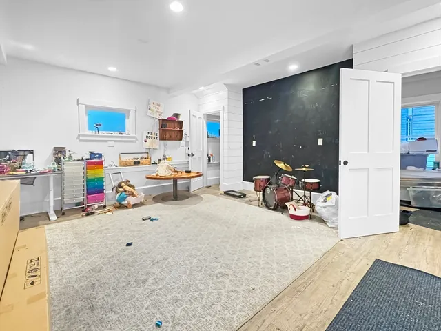 $6,000 | 7 Sanborn Terrace, Amesbury, MA 01913