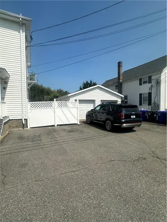 $2,500 | 455 Child Street, Unit 3, Warren, RI 02885