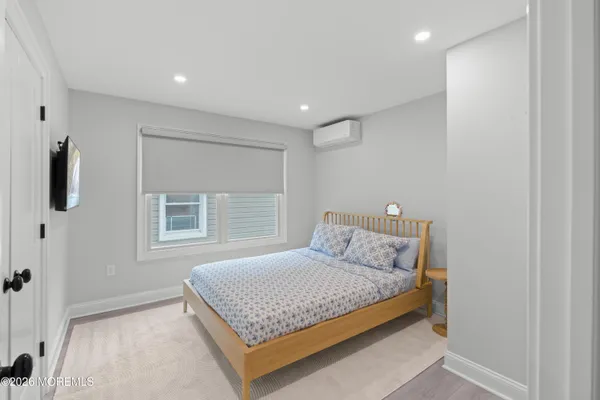 $15,000 | 11 Center Street, Sea Bright, NJ 07760