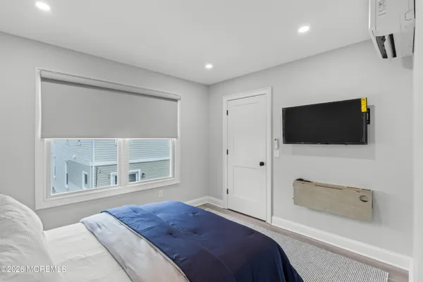 $15,000 | 11 Center Street, Sea Bright, NJ 07760