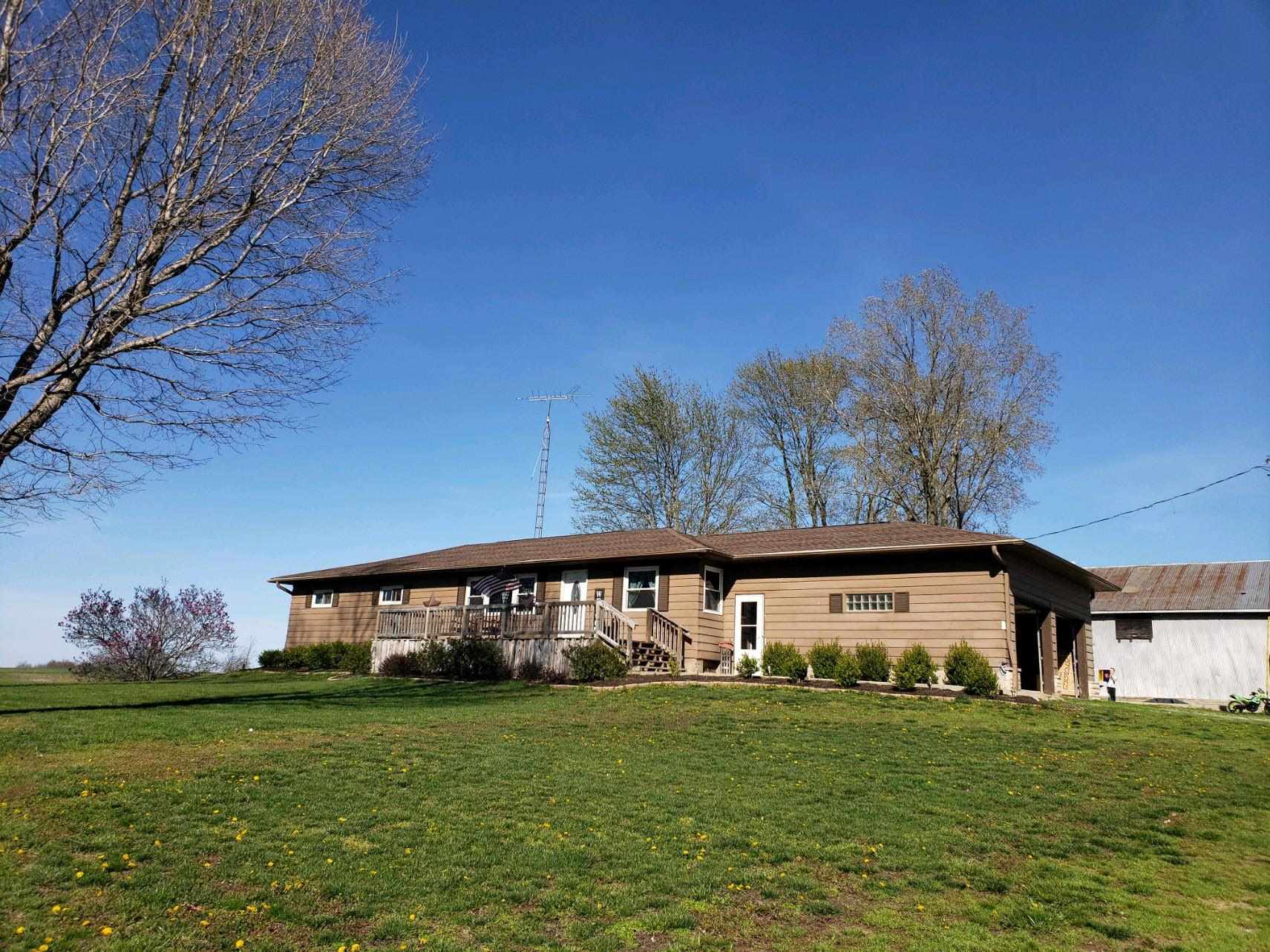 6444 North Riddle Lane Waltonville, IL 62894 - Photo 1 of 46